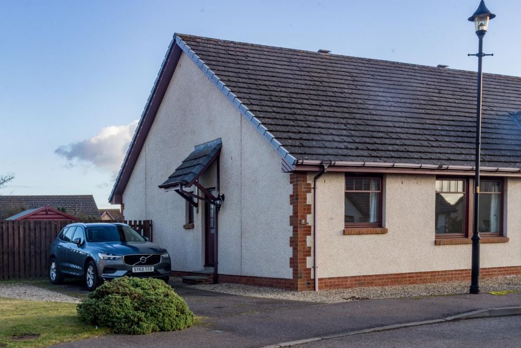 Additional image 2 of 2 bed semi-detached bungalow to rentSutors Rise, Nairn IV12