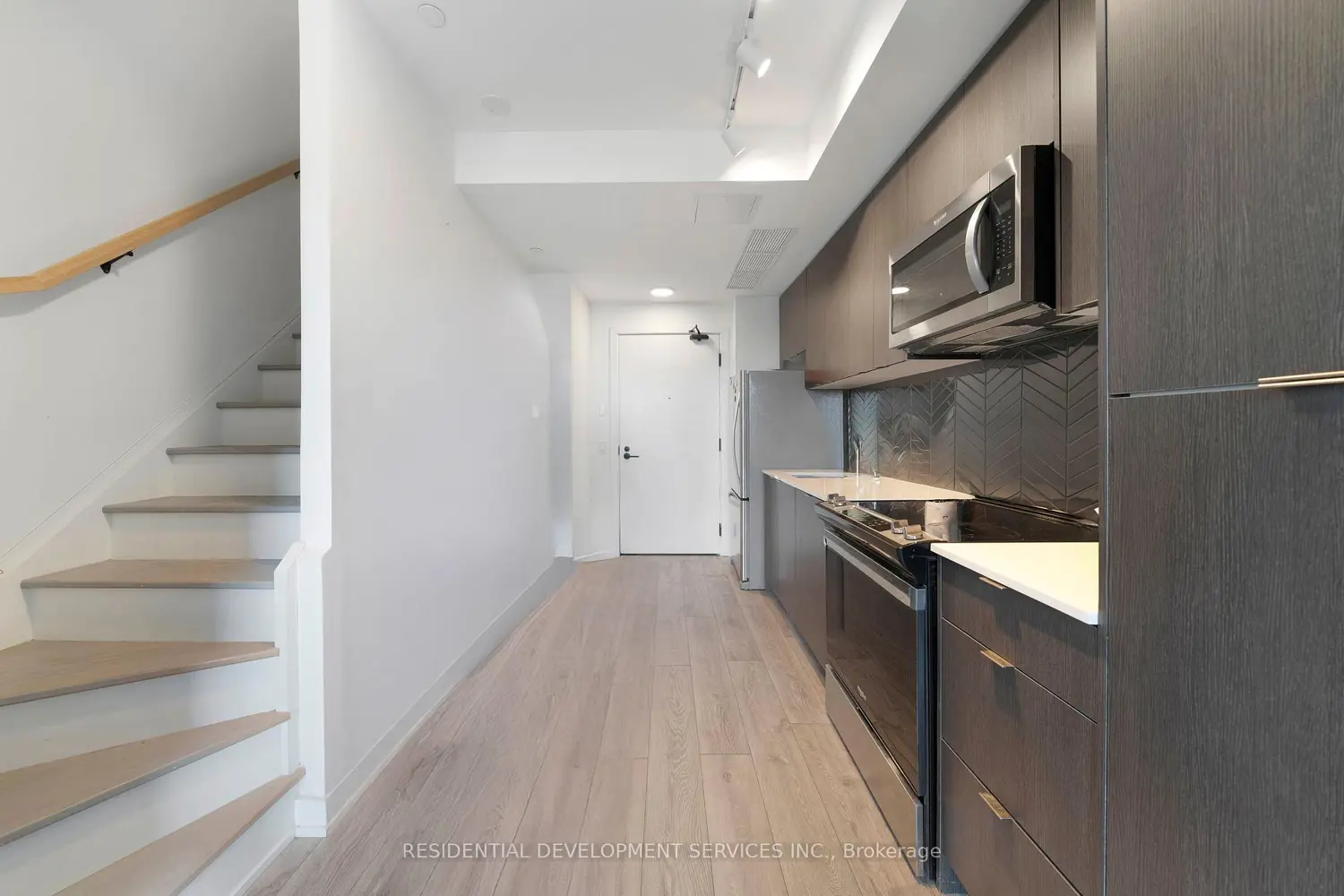 Additional image 10 of 1608 Charles Street 185