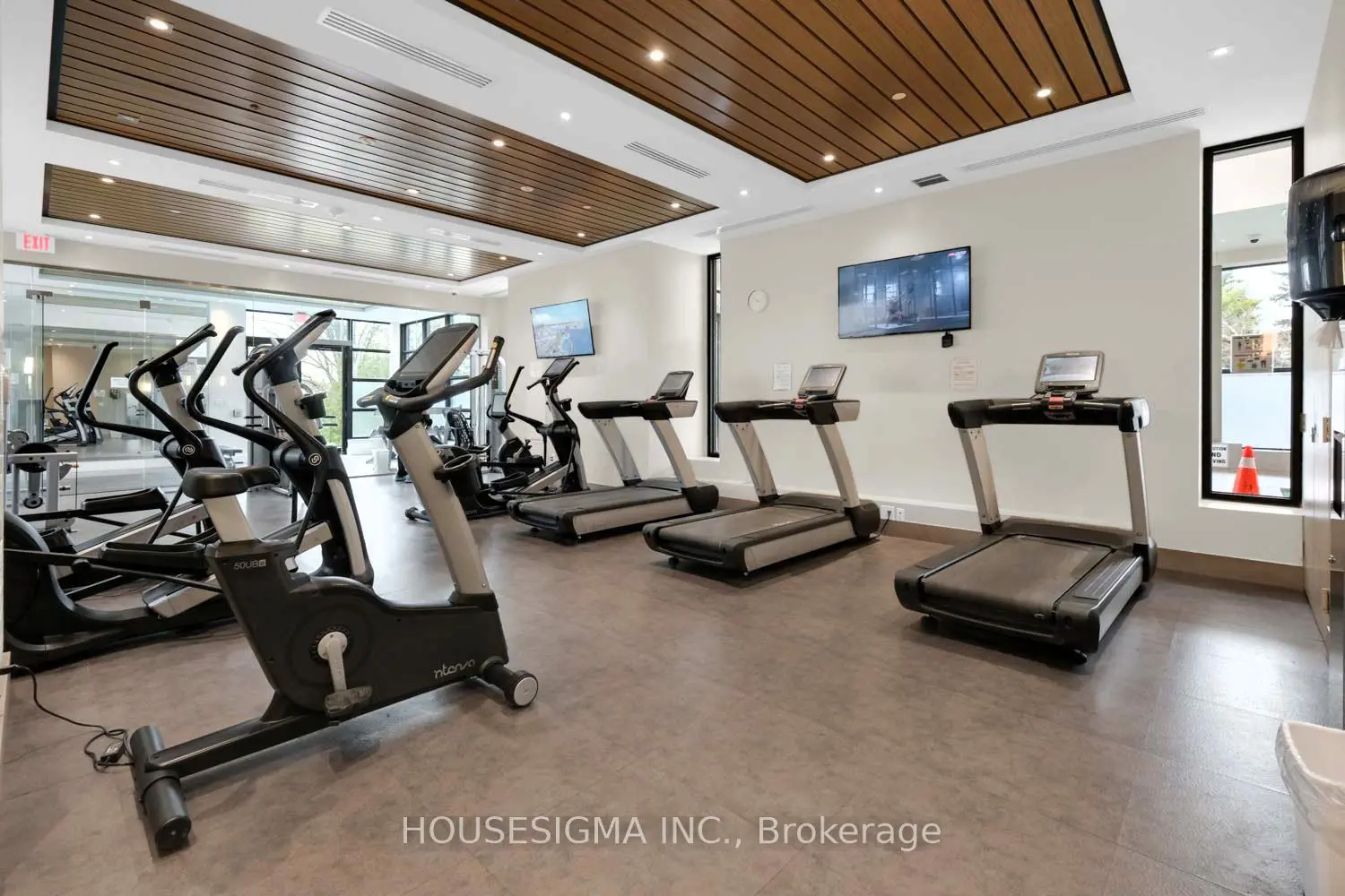 Additional image 17 of 9618 Yonge Street 318