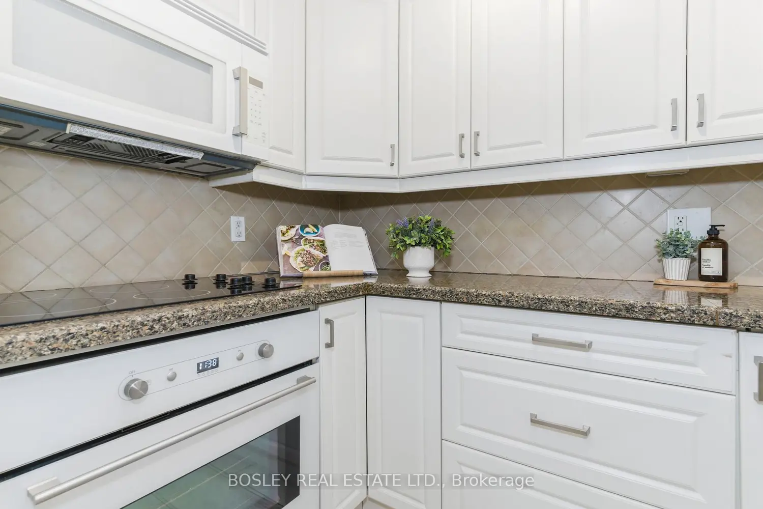 Additional image 8 of 335 Lonsdale Road 210