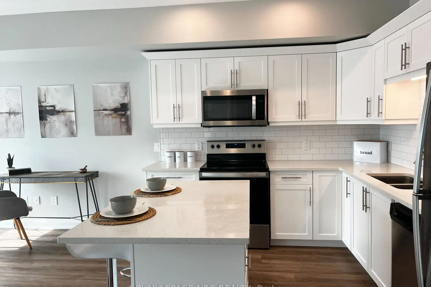Additional image 9 of 120 Summersides Boulevard 300