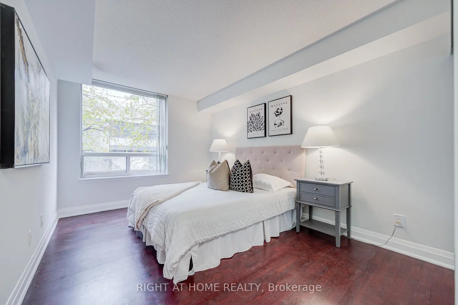 Additional image 8 of 35 Empress Avenue 207