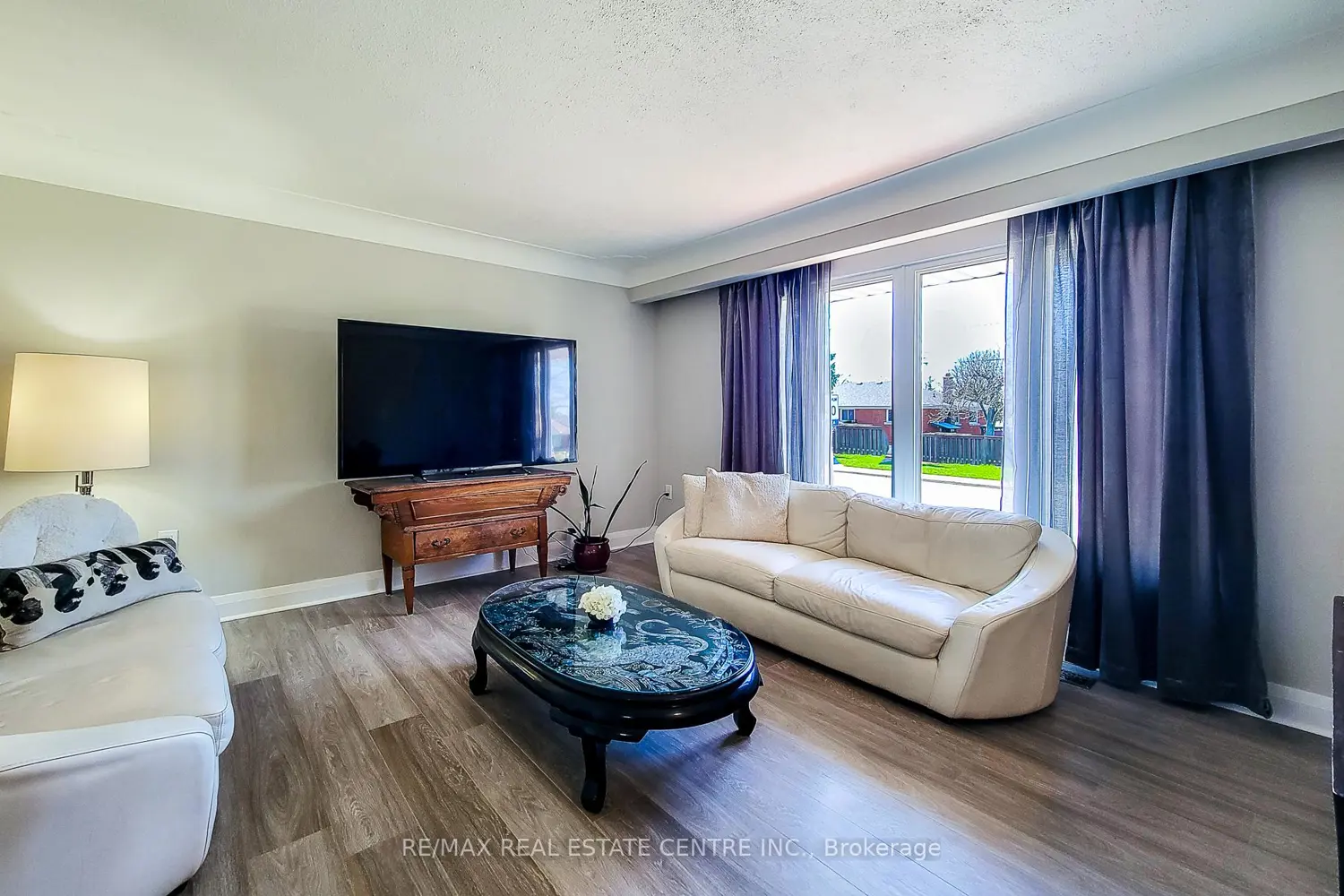 103 East 45Th Street