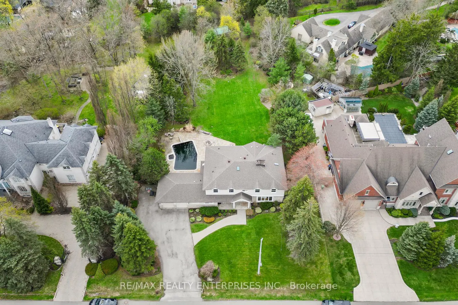Additional image 19 of 2154 Oneida Crescent