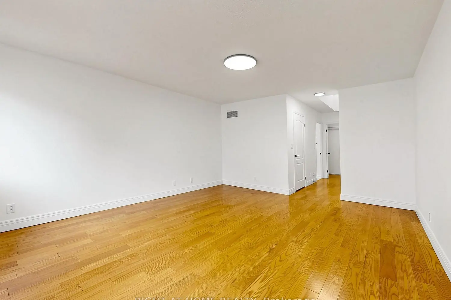 Additional image 18 of 28 Sommerset Way 1520