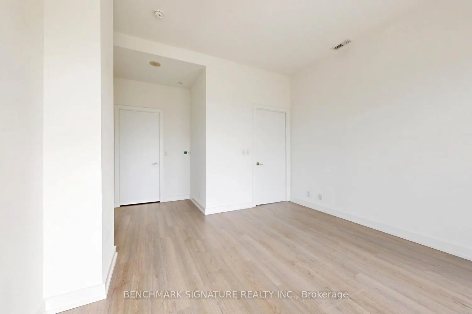 Additional image 15 of 6 Parkwood Avenue Th106