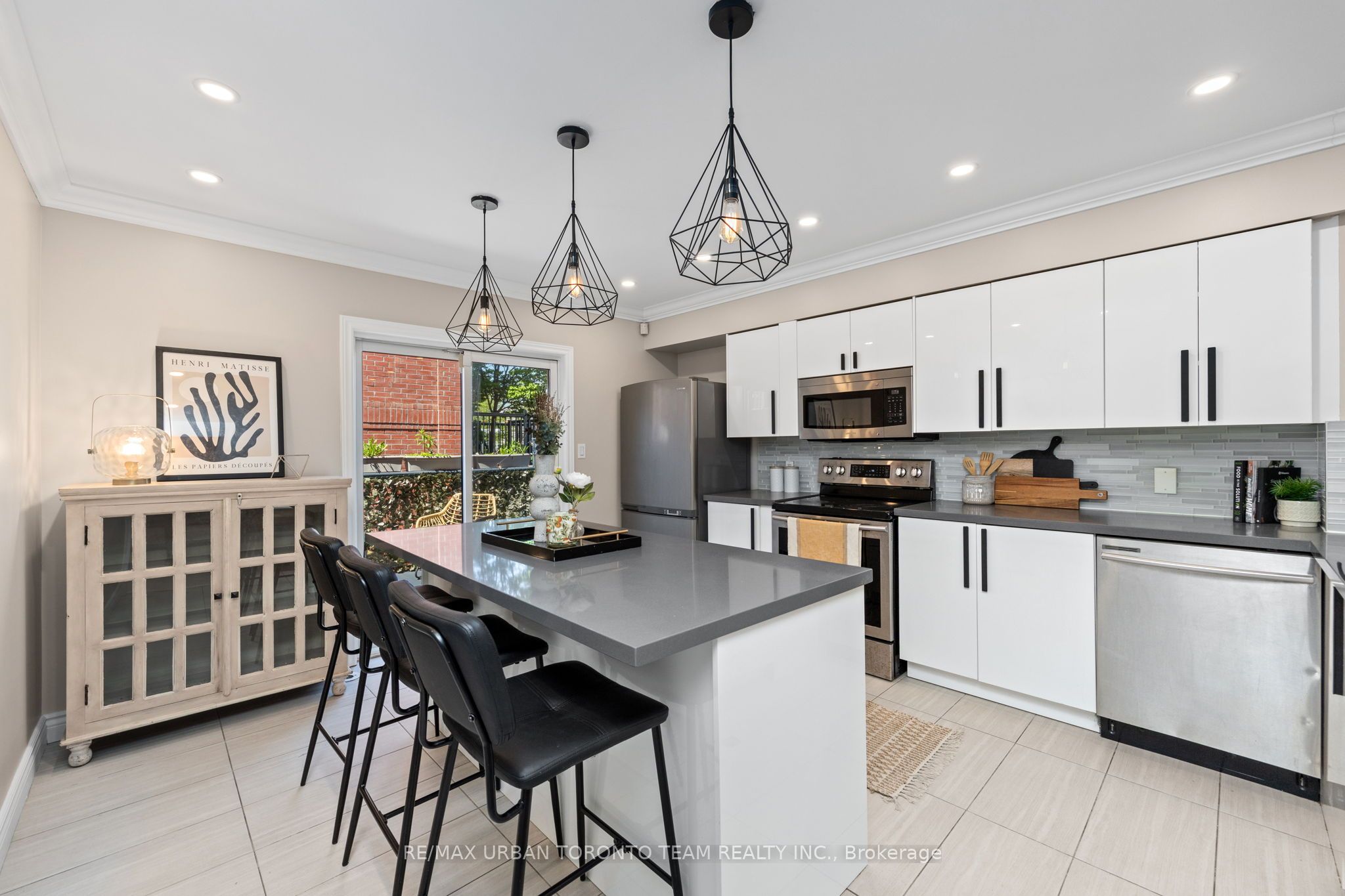 Additional image 5 of 12 Old Primrose Lane, Toronto, ON, M5A 4T1
