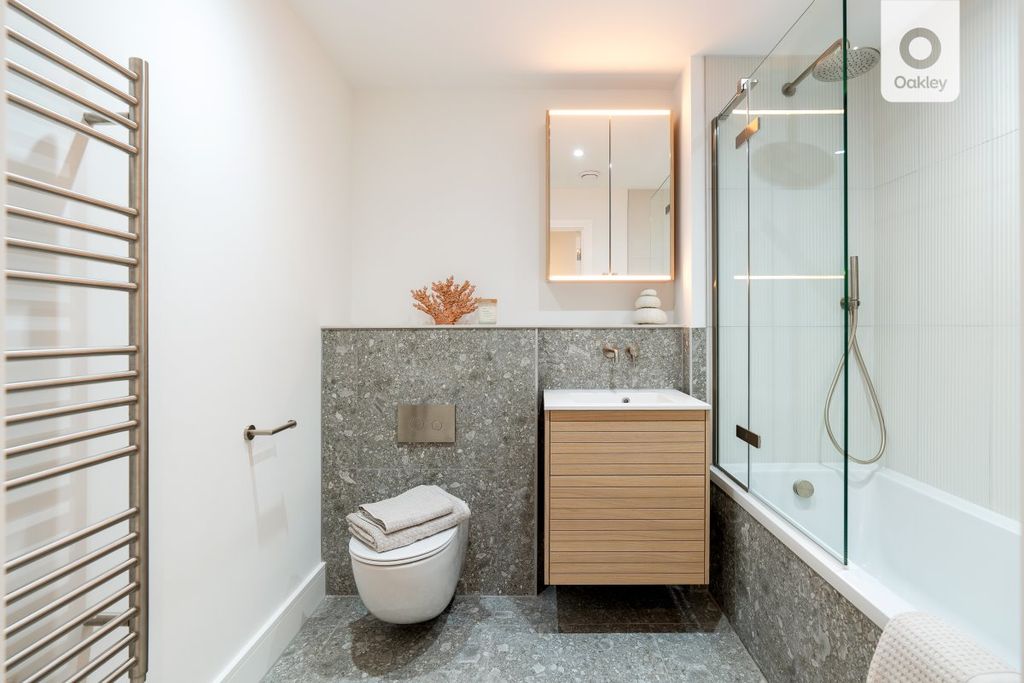 Additional image 10 of 2 bed flat to rent239 Kingsway, Hove BN3