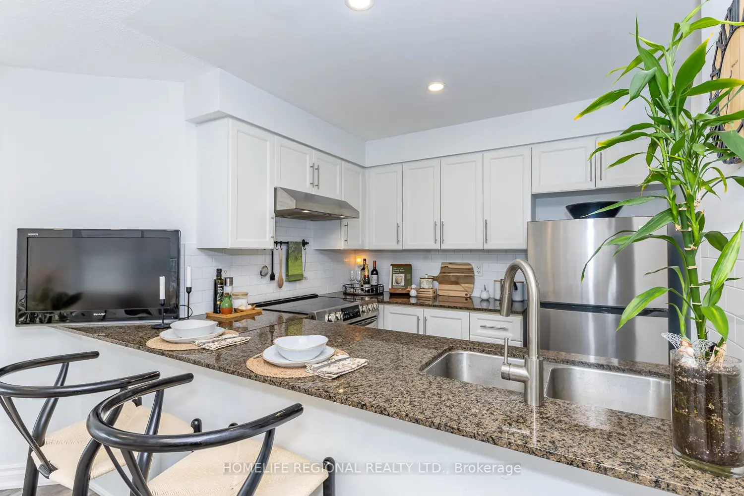 Additional image 5 of 15 Windermere Avenue 204