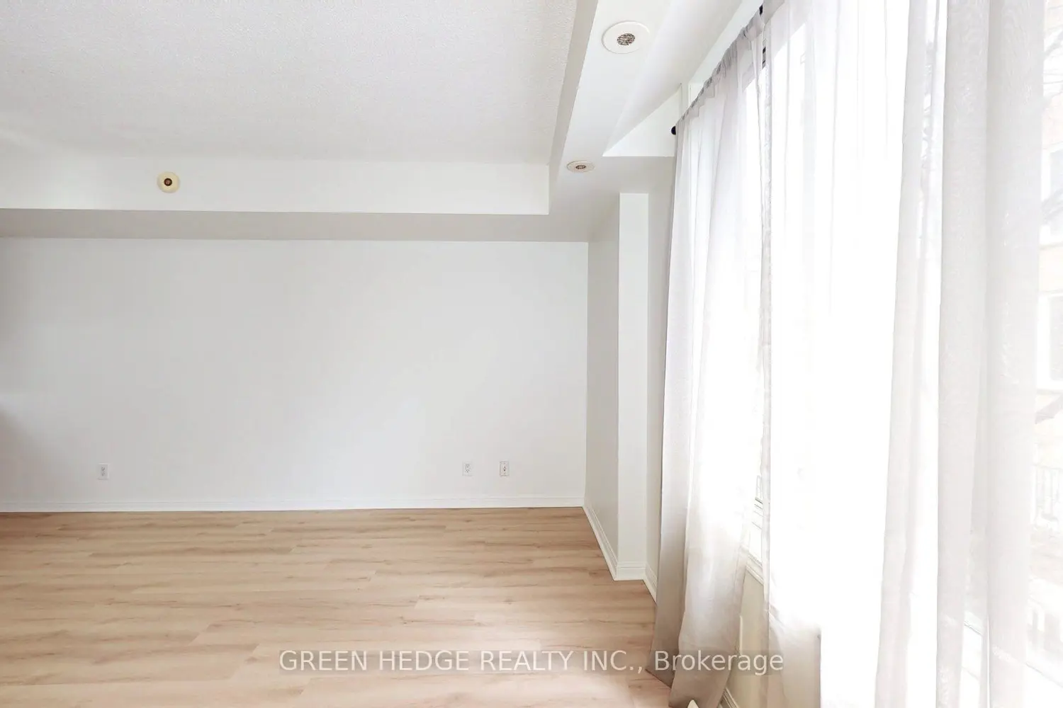 26 Douro Street 320