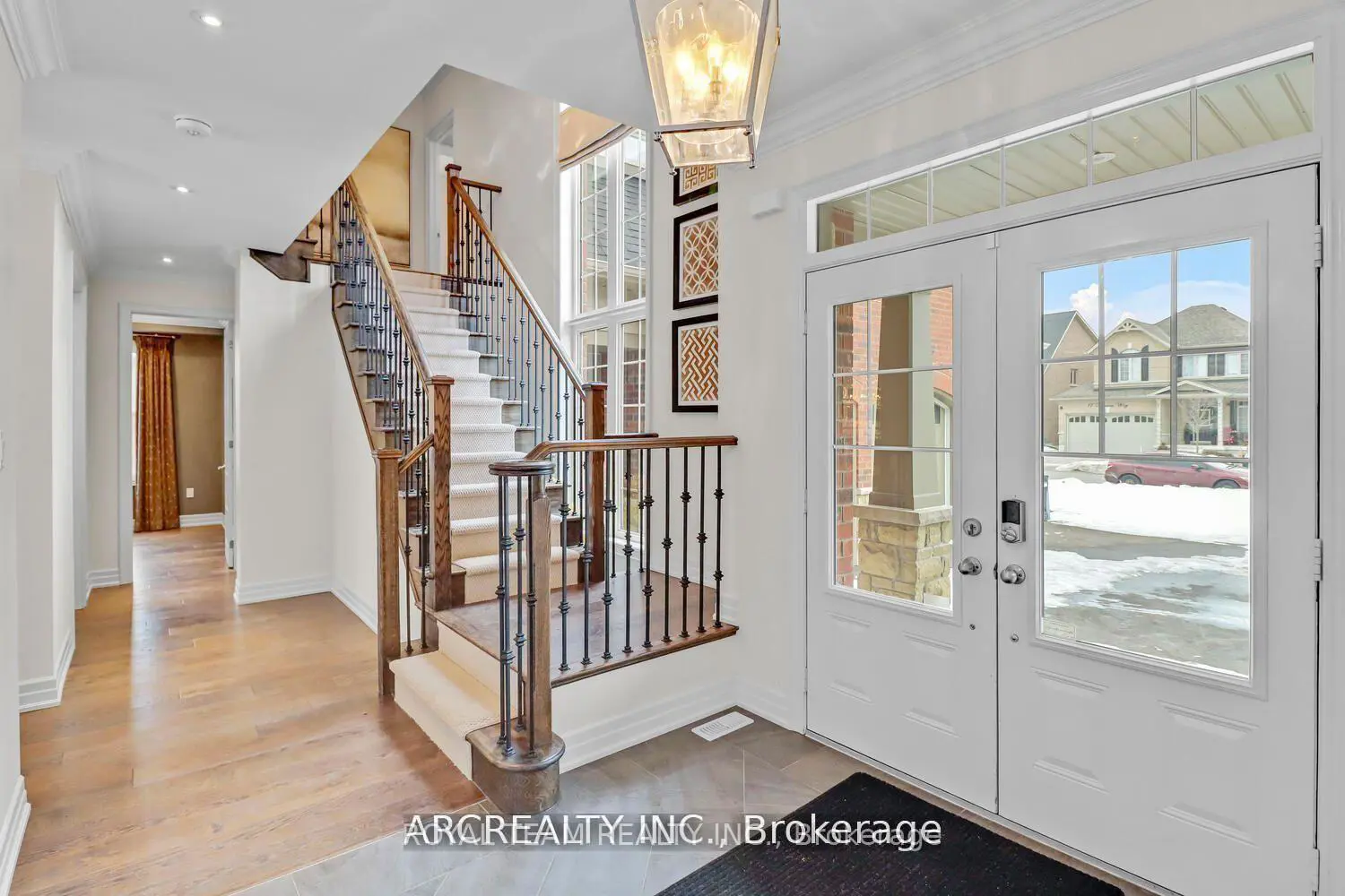 18 Moreau Way photo 2