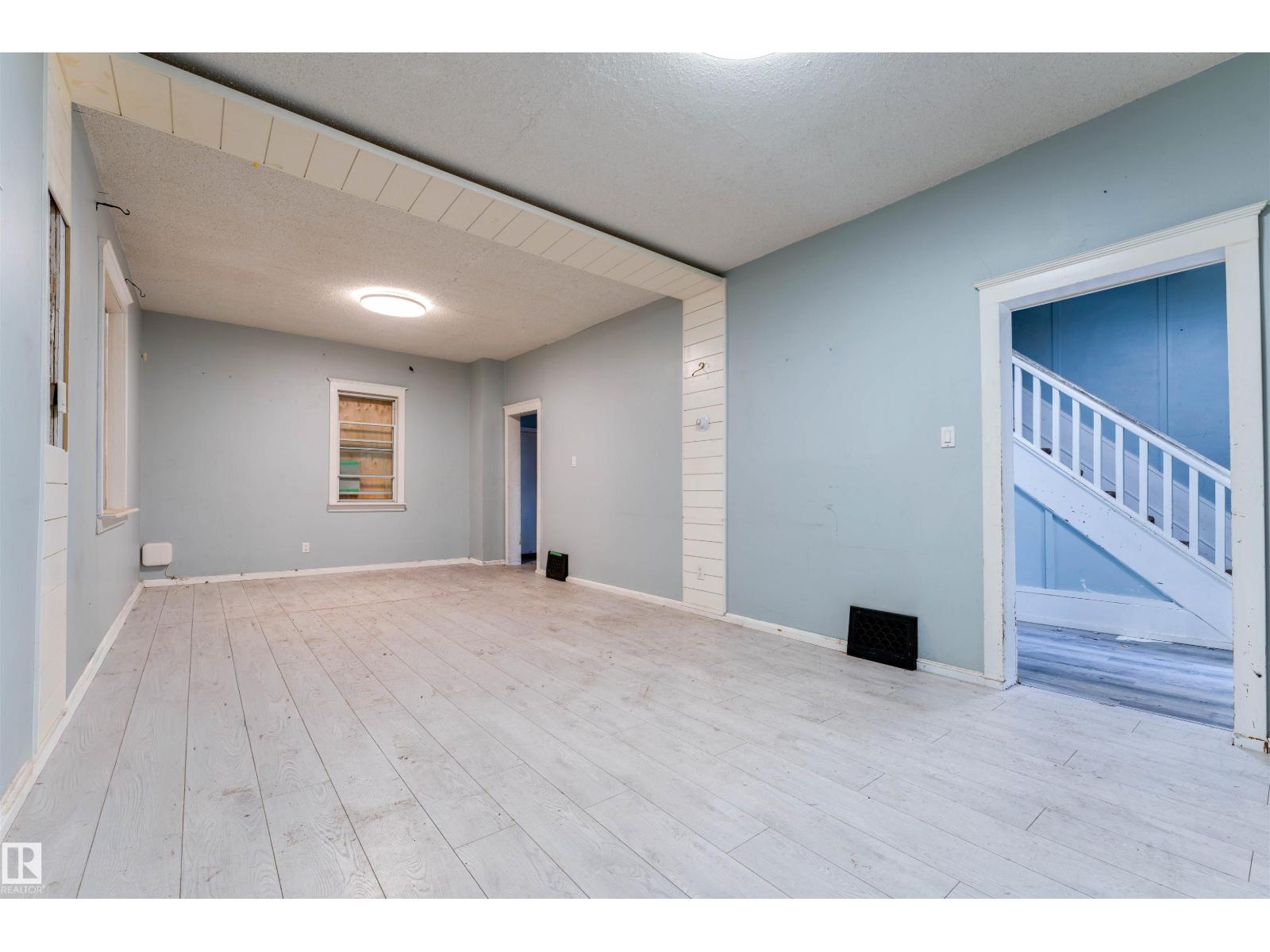 Additional image 4 of 11608 93 Street NW, Edmonton, AB, T5G1C9