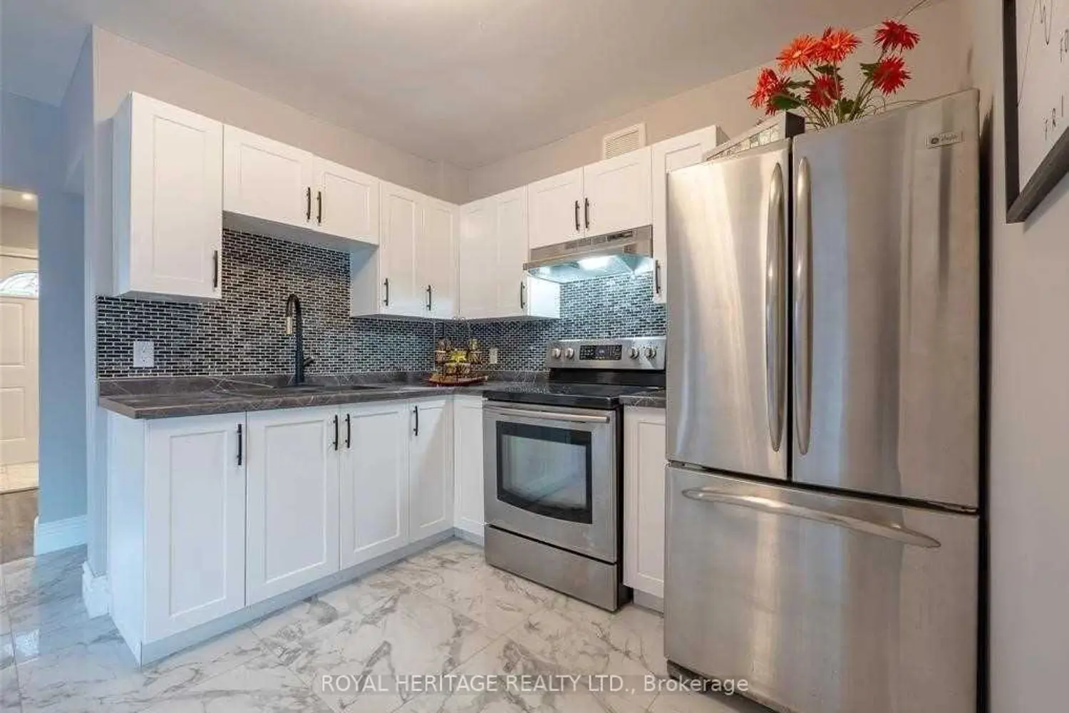 Additional image 8 of 1165 Elm Avenue