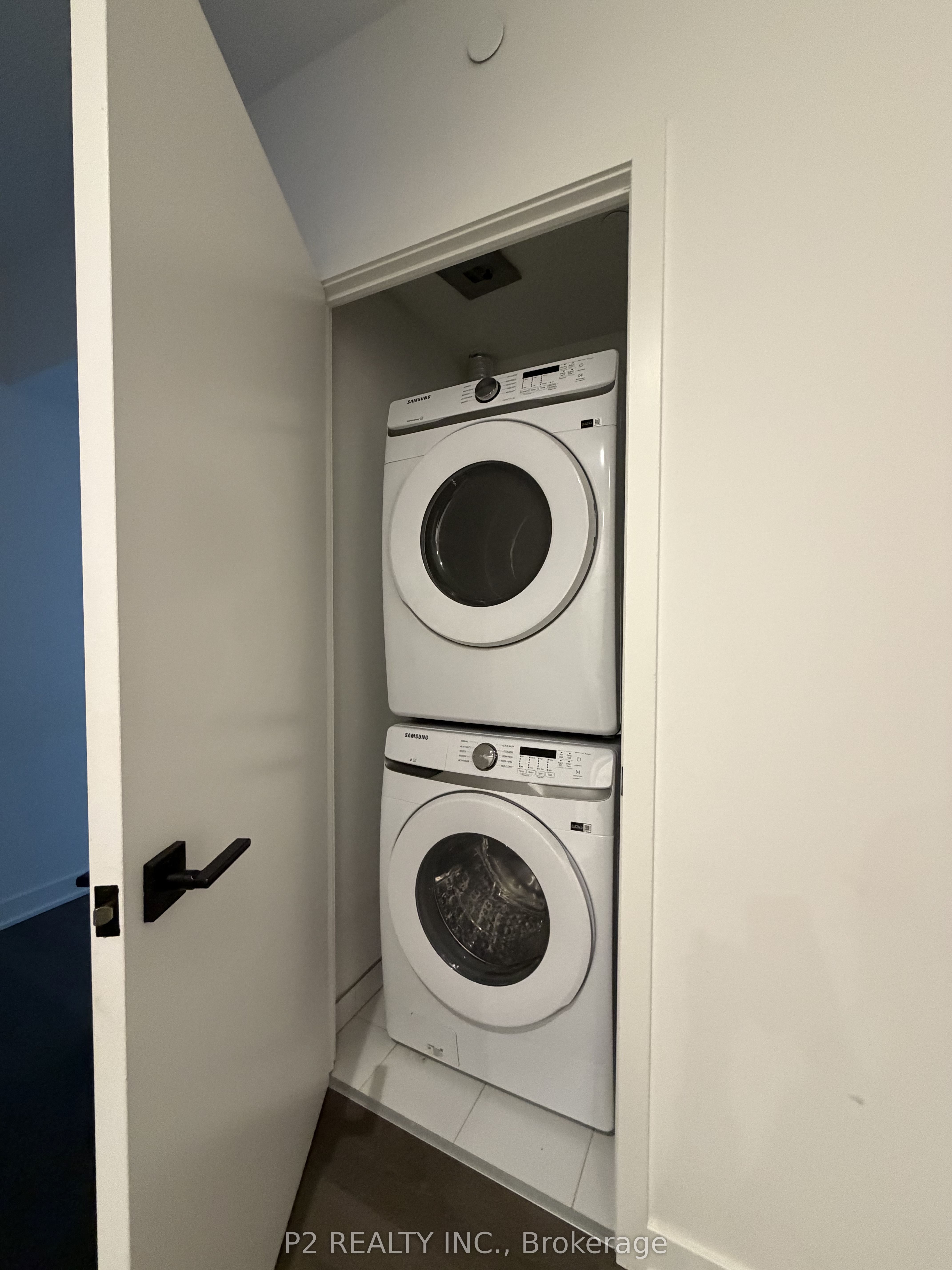 Additional image 4 of 207-36 Zorra Street, Toronto, ON, M8Z 0G5