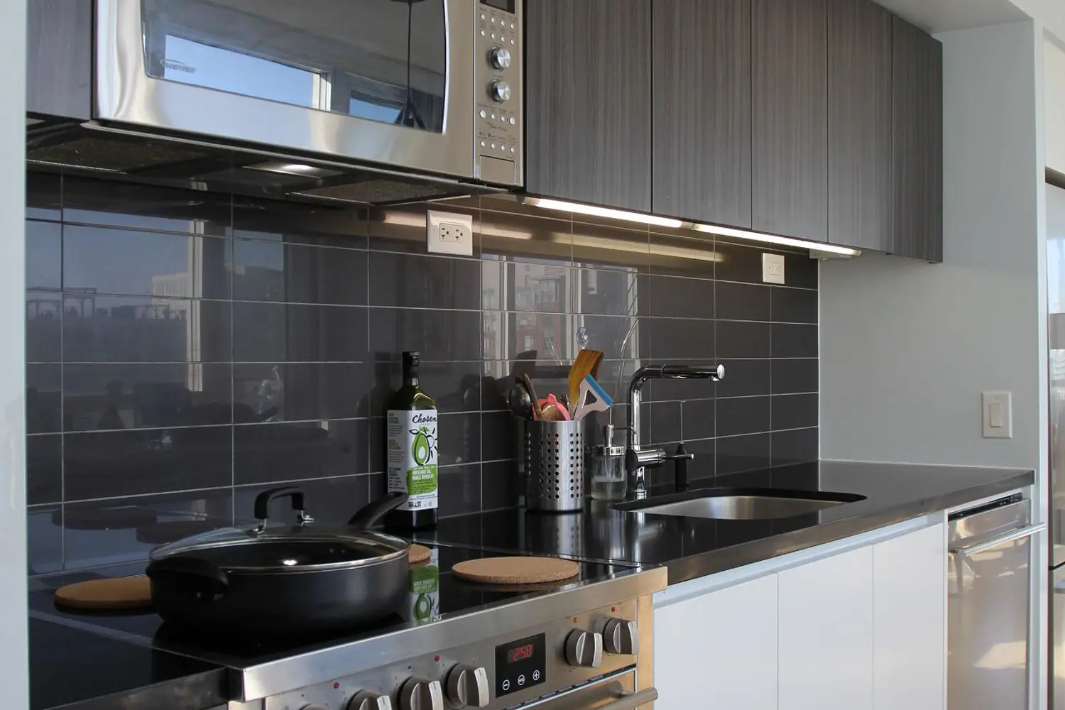 Additional image 3 of 75 Queens Wharf Road 707