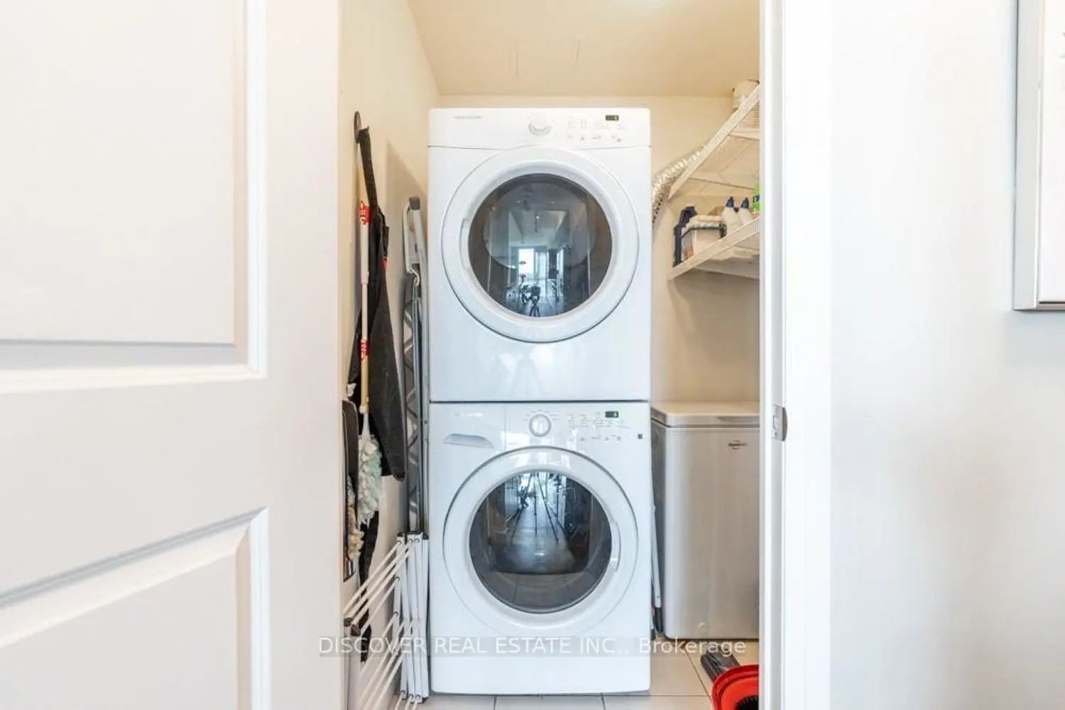 Additional image 12 of 55 Eglinton Avenue #2402