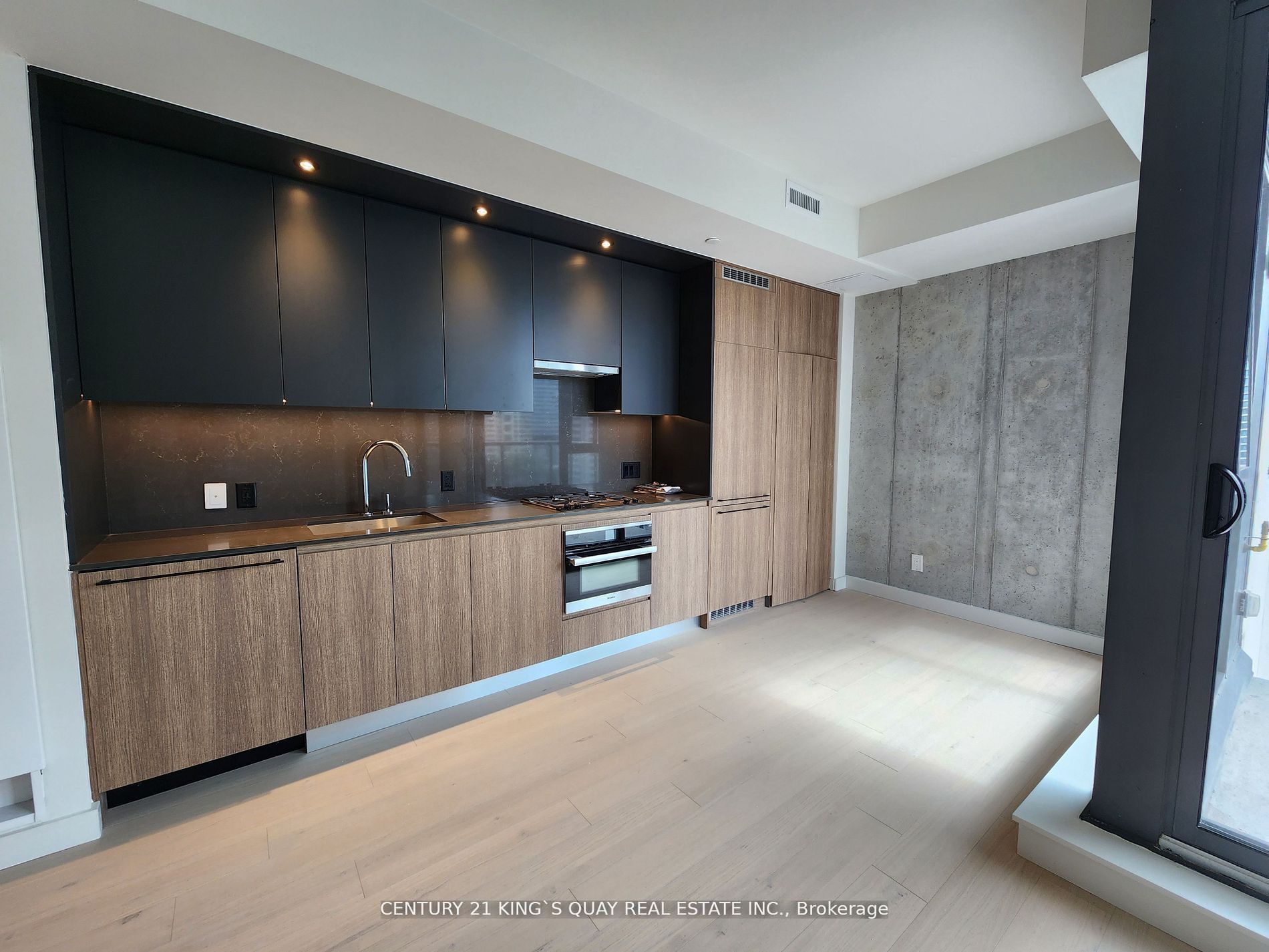 Additional image 2 of 1004-81 Wellesley Street E, Toronto, ON, M4Y 0C5