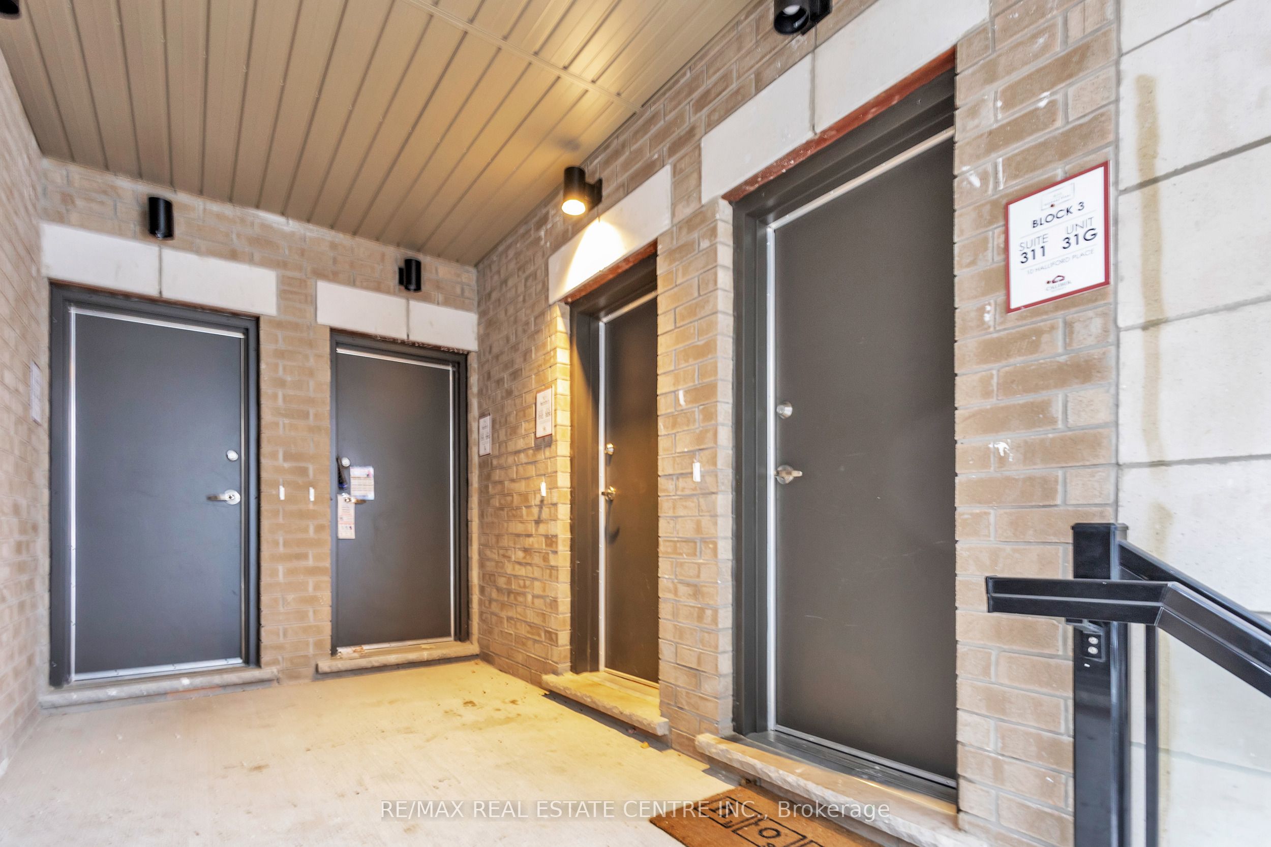 Additional image 3 of G-32 (312)-10 Halliford Place, Brampton, ON, L6P 0N5
