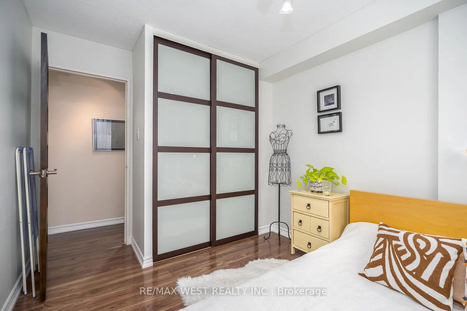 Additional image 12 of 1100 Caven Street 310