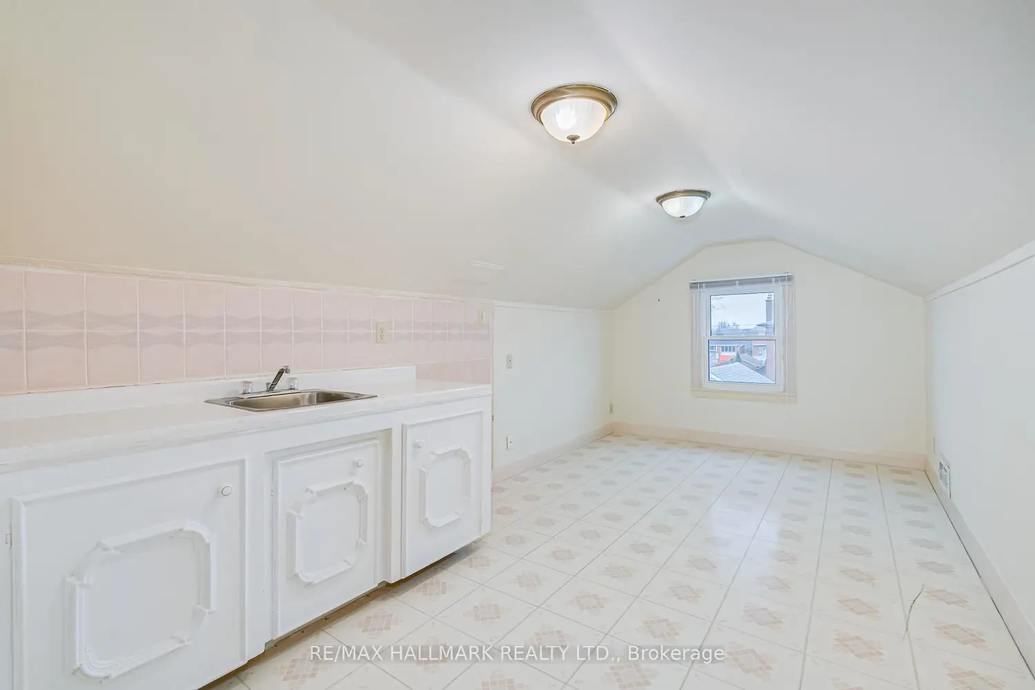 Additional image 11 of 945 Glencairn Avenue