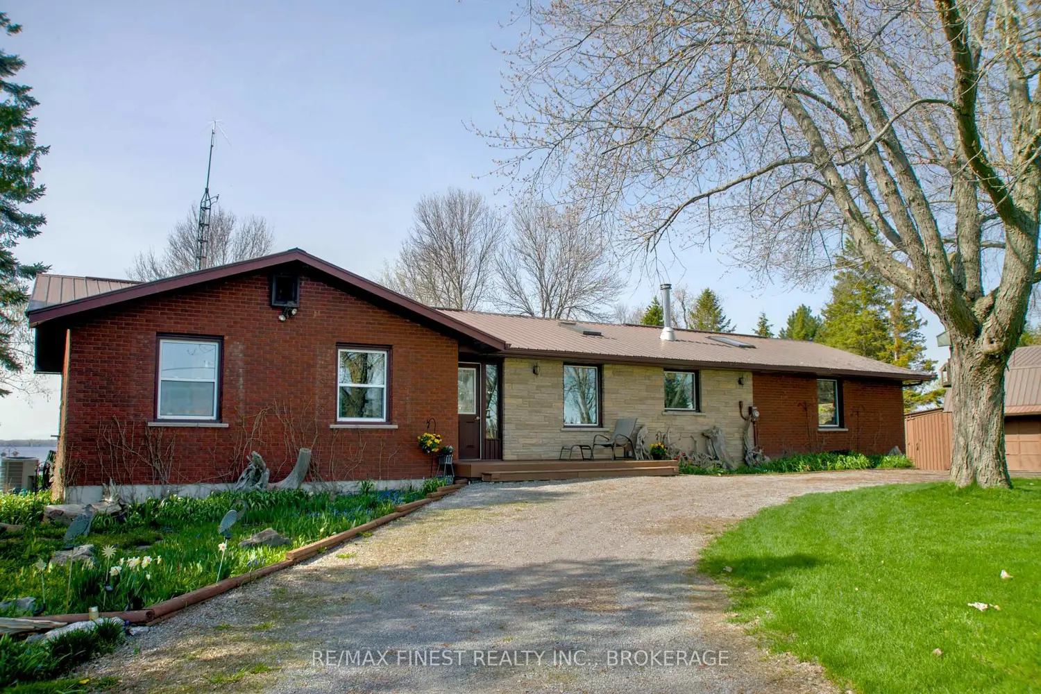 10930 Front Road