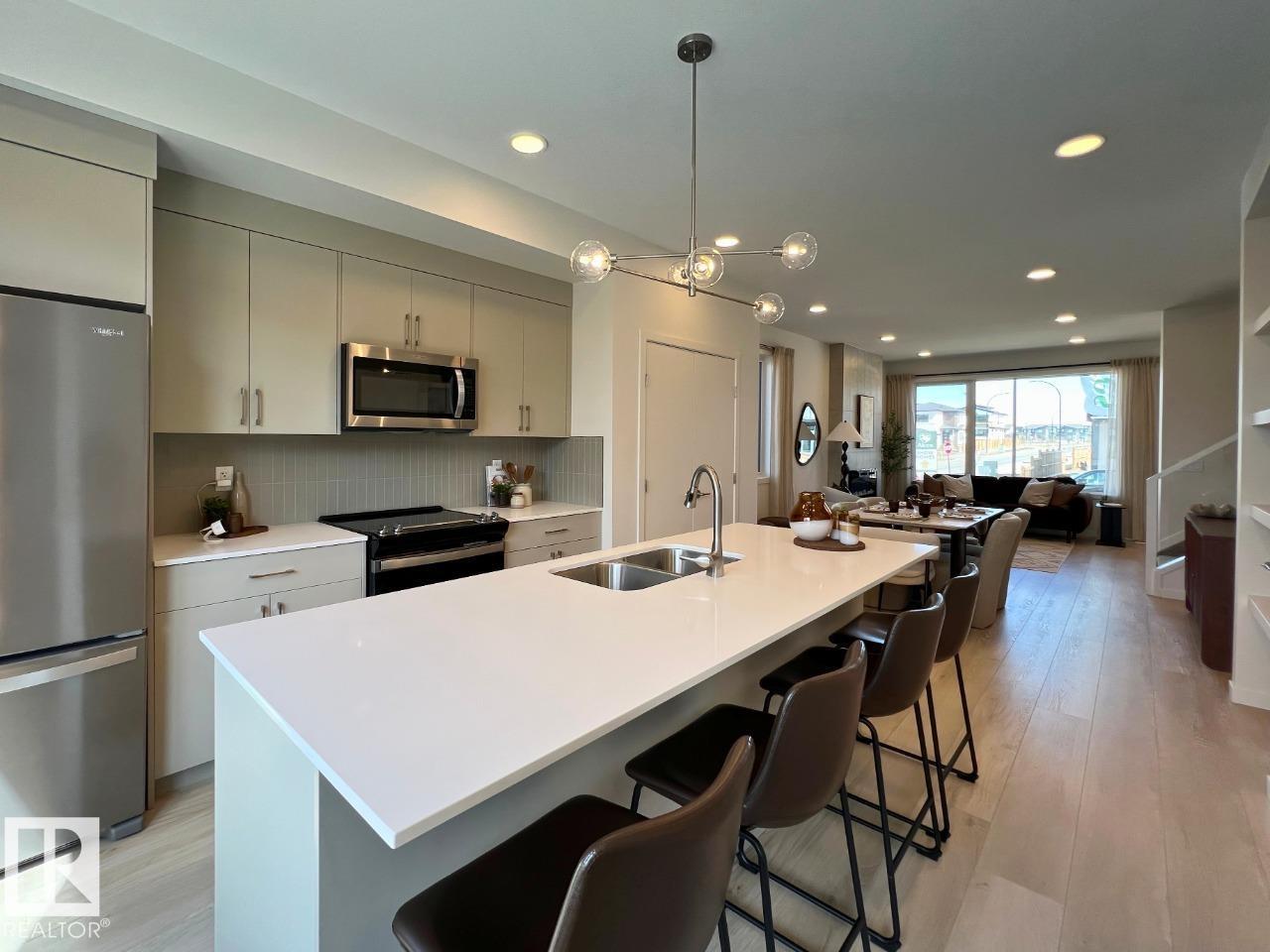 Additional image 6 of 2335 160 Street SW, Edmonton, AB, T6W4E5