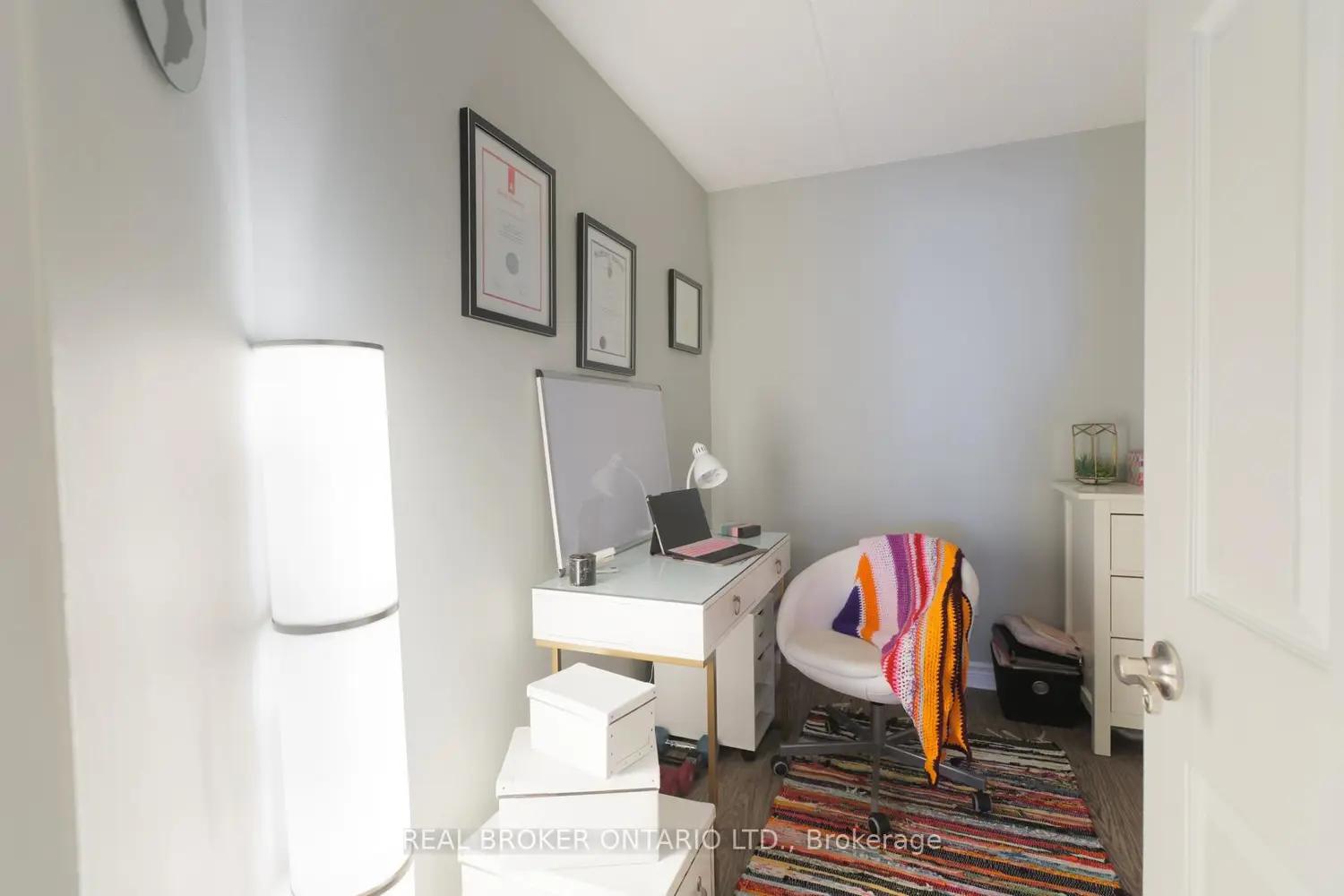 Additional image 7 of 2040 Cleaver Avenue 218