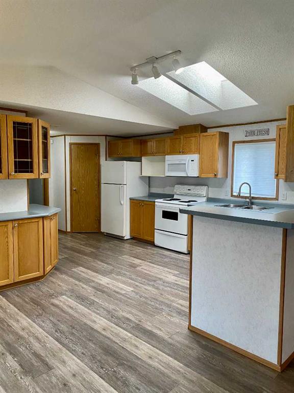 Additional image 3 of 196 Harpe Way, Fort Mcmurray, AB, T9K 2K8