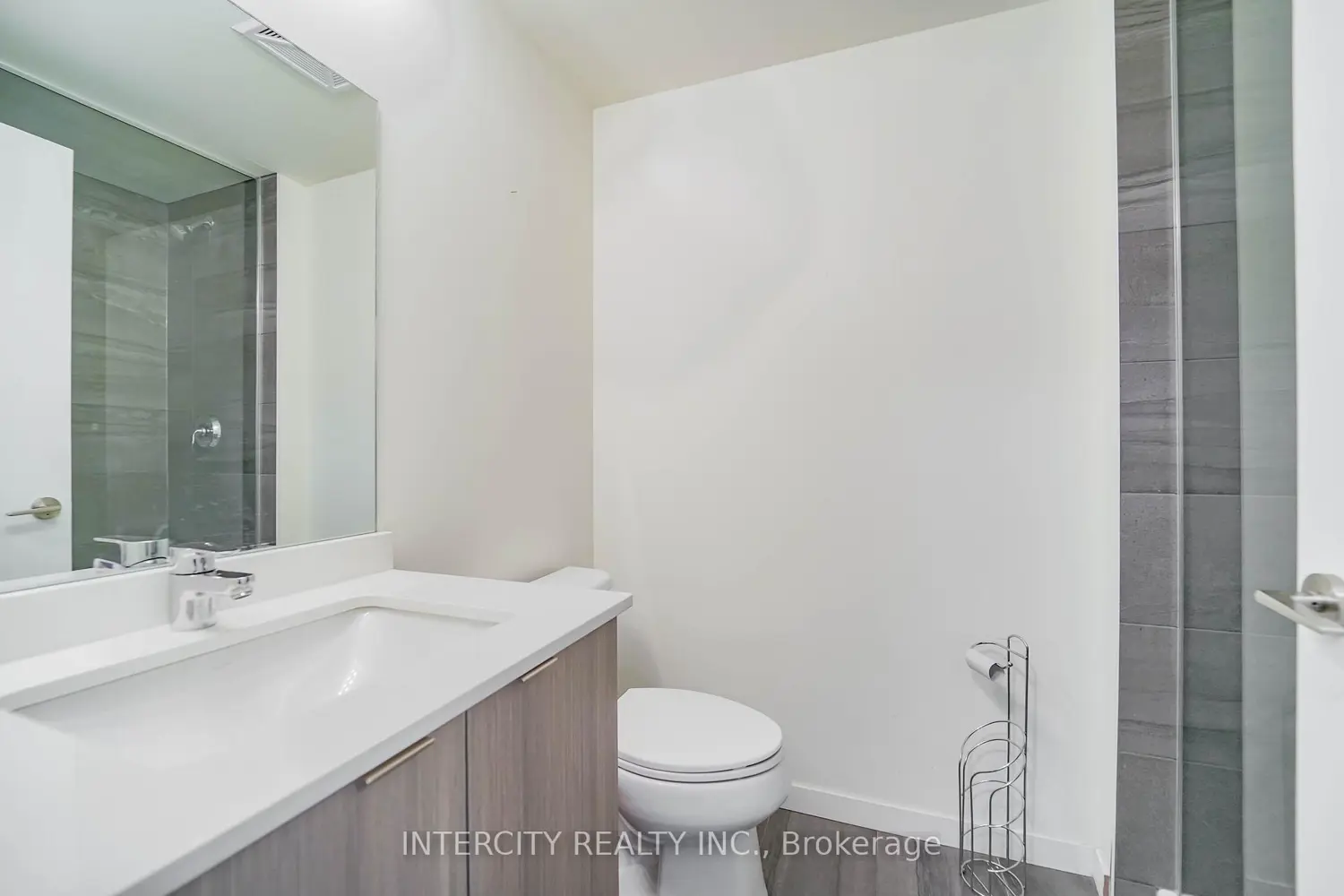 Additional image 4 of 3237 Bayview Avenue 611