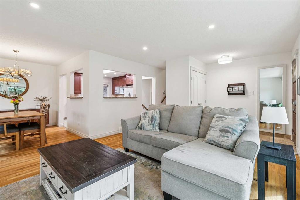 Additional image 5 of 308 99 Avenue SE, Calgary, AB, T2J 0J2