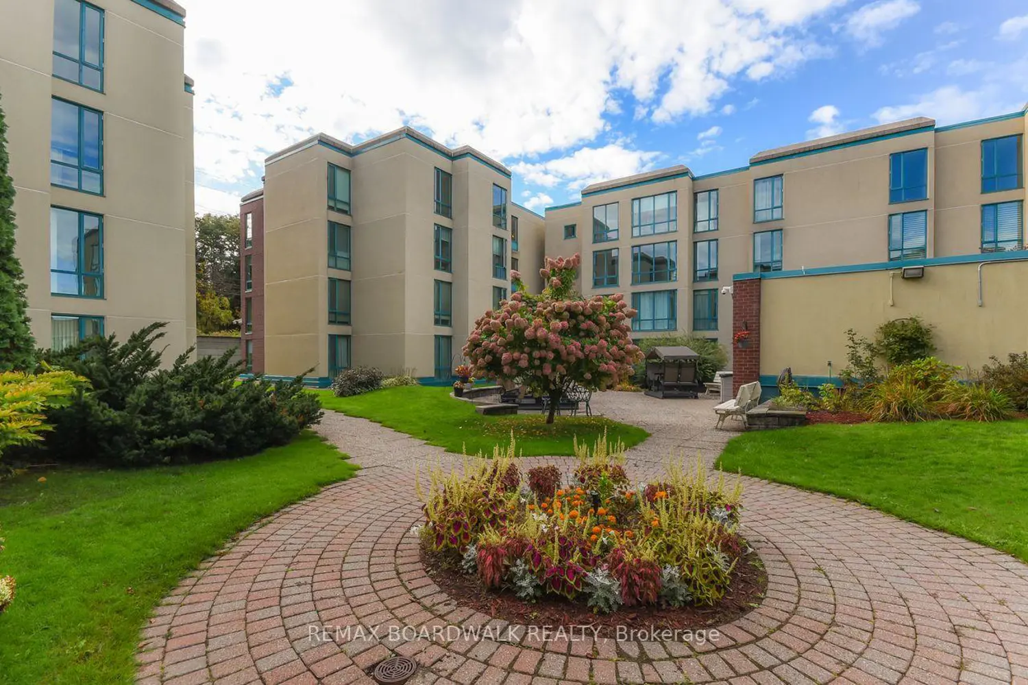 330 Centrum Boulevard 206 photo 3