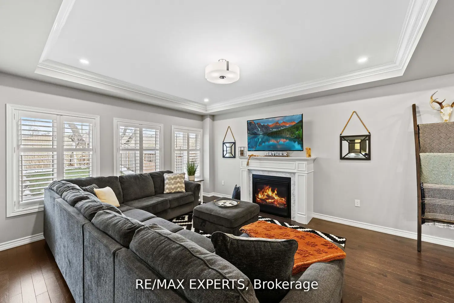 Additional image 11 of 48 Manor Glen Crescent