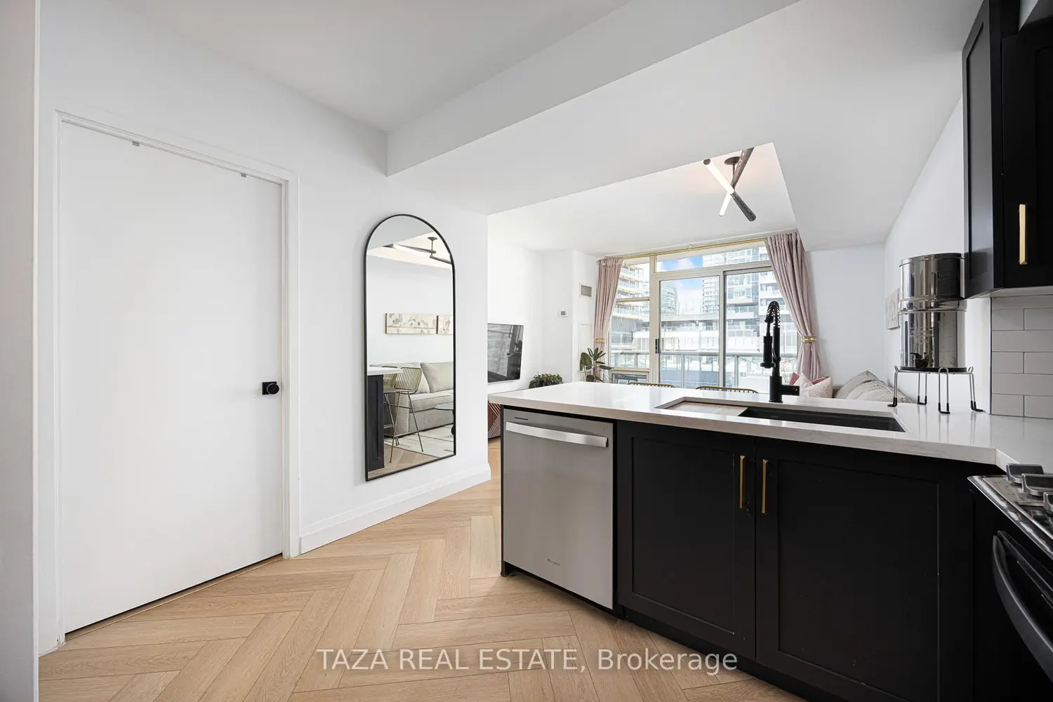 Additional image 3 of 10 Navy Wharf Court 1705