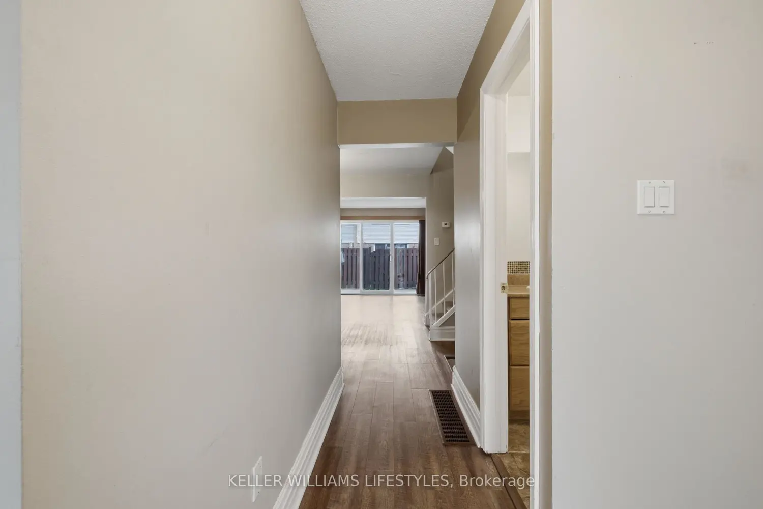 Additional image 3 of 500 Osgoode Drive 136