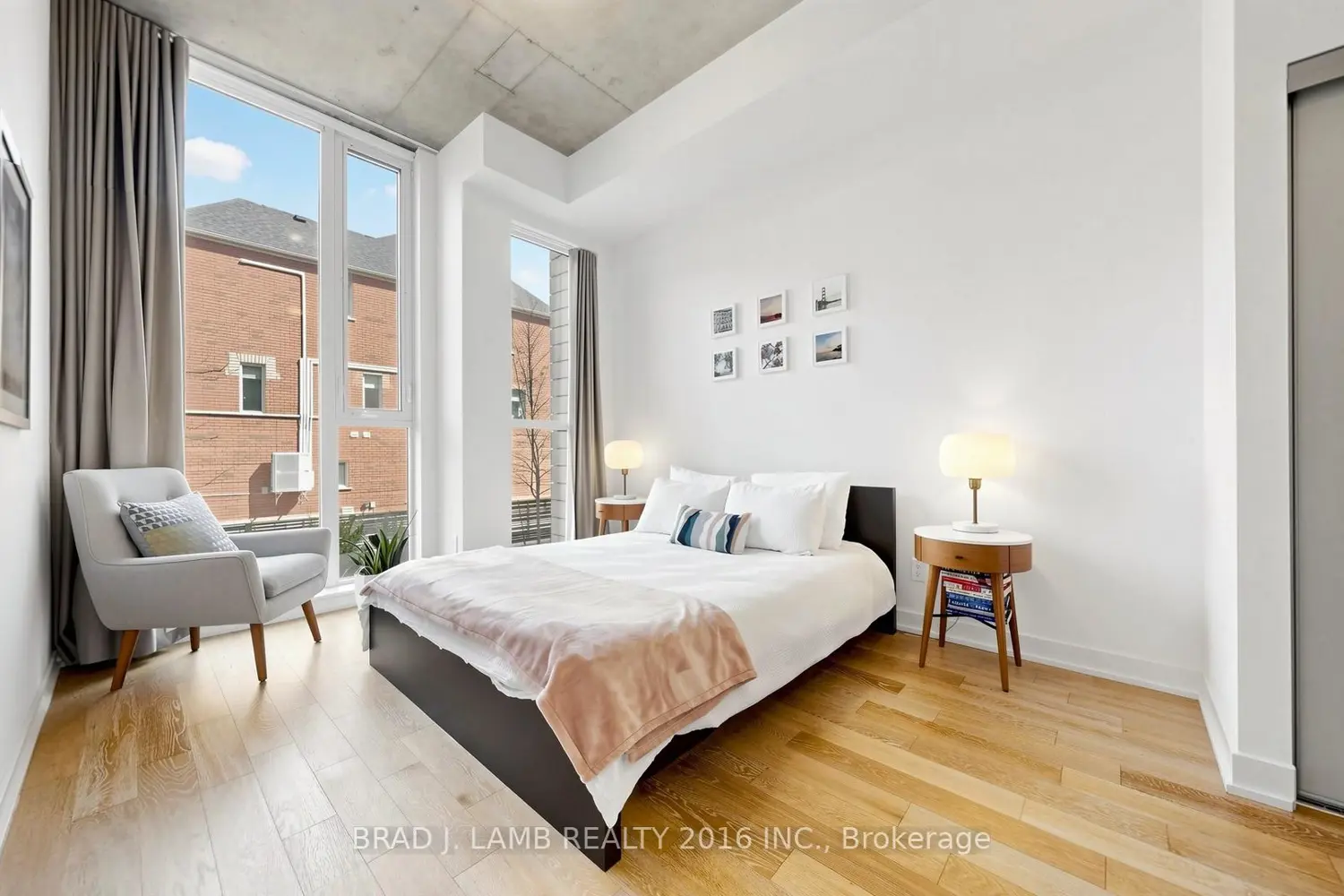 Additional image 6 of 1238 Dundas Street Th102