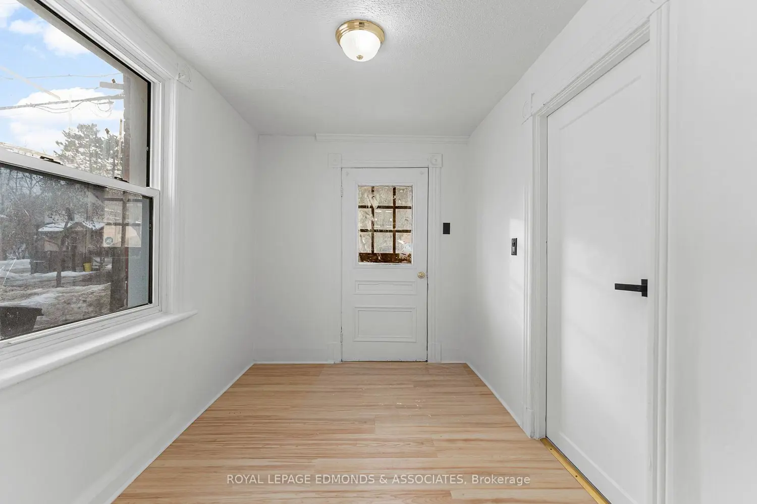Additional image 5 of 375 Christie Street