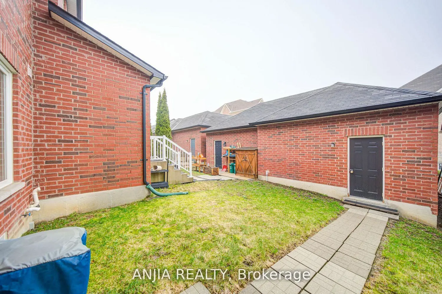 Additional image 17 of 1124 Bur Oak Avenue