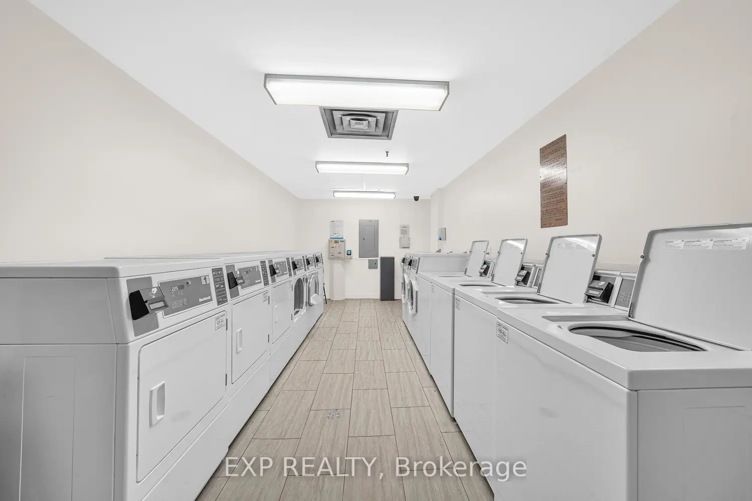 Additional image 18 of 475 Laurier Avenue 1002