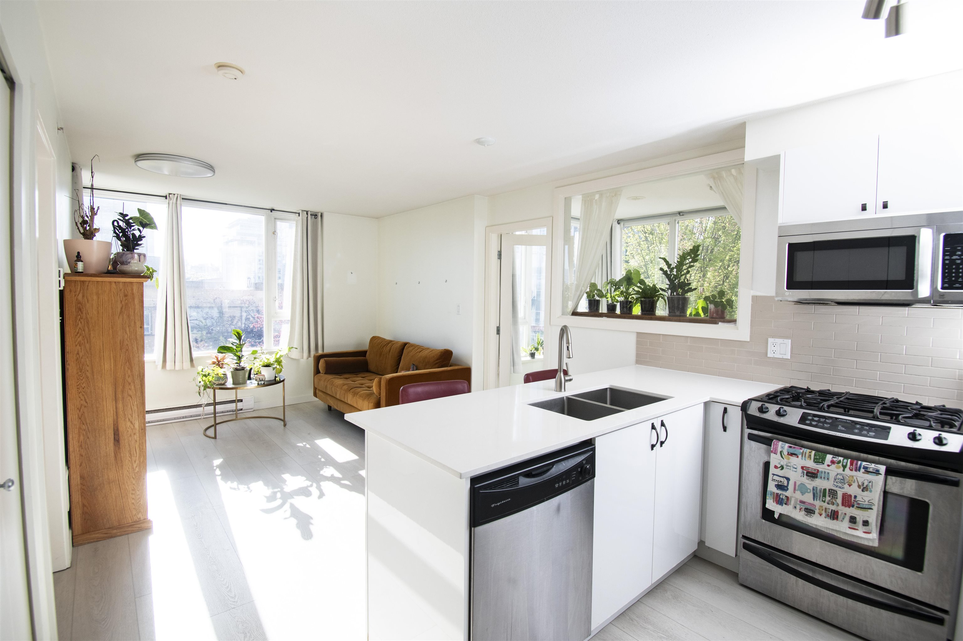 204-2483 Spruce Street, Vancouver, BC, V6H 4J2