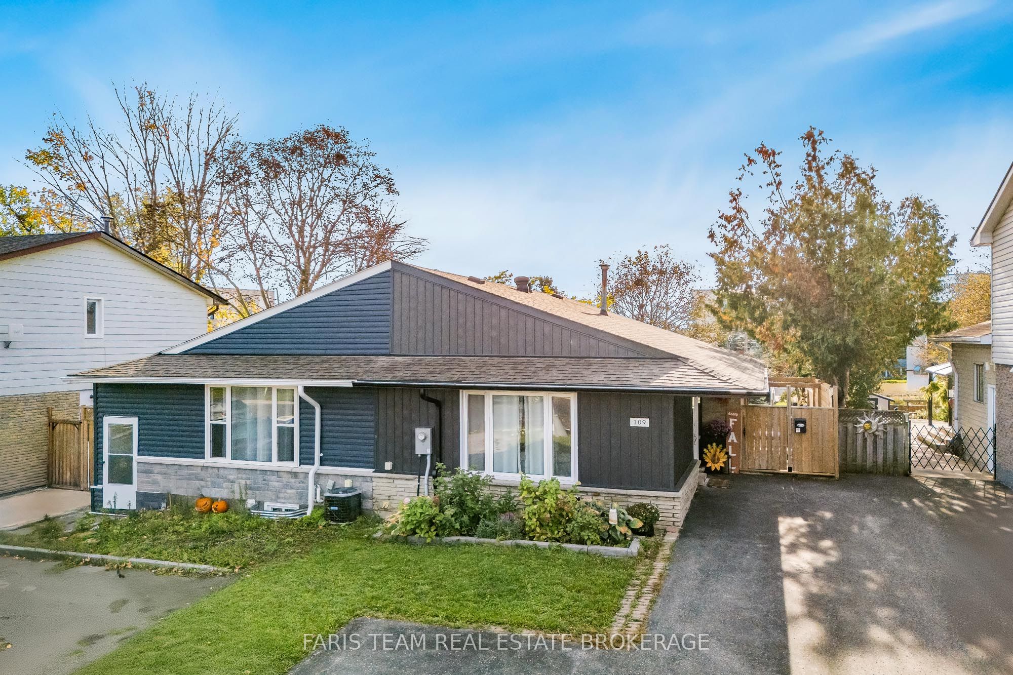 109 Daphne Crescent, Barrie, ON, L4M 2Y7