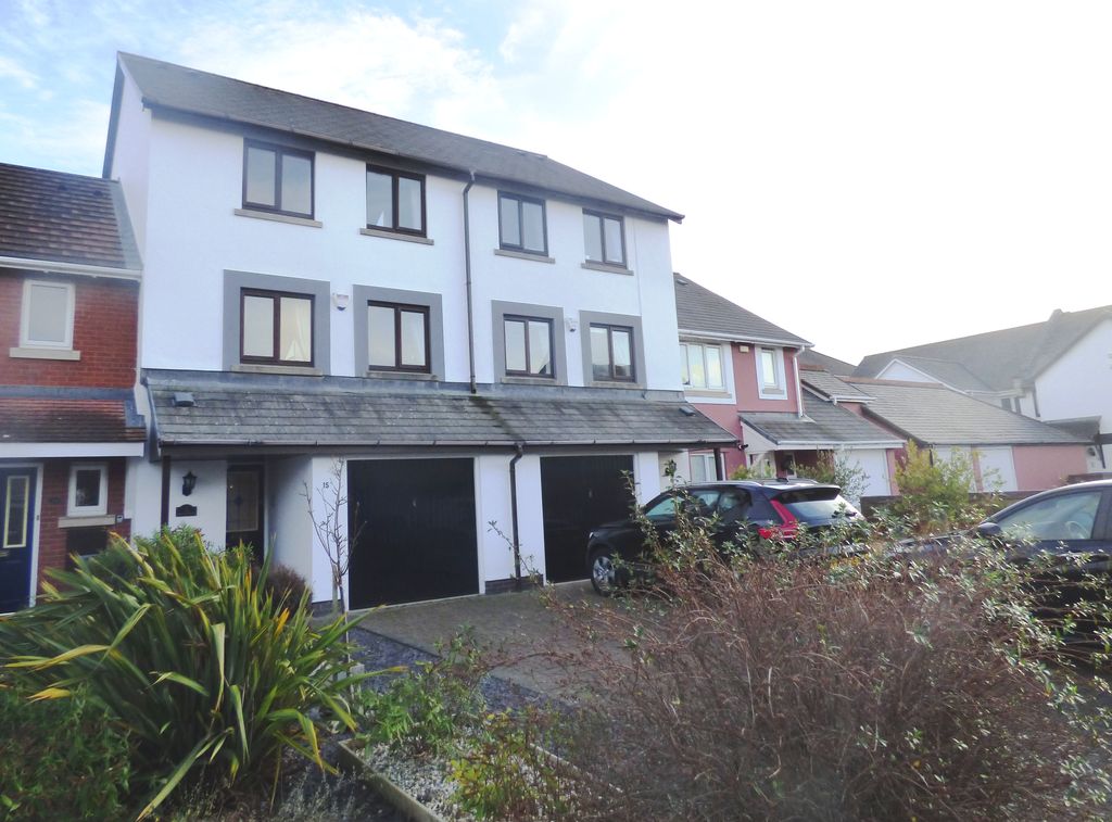 4 bed town house to rentMorlais, Conwy LL32