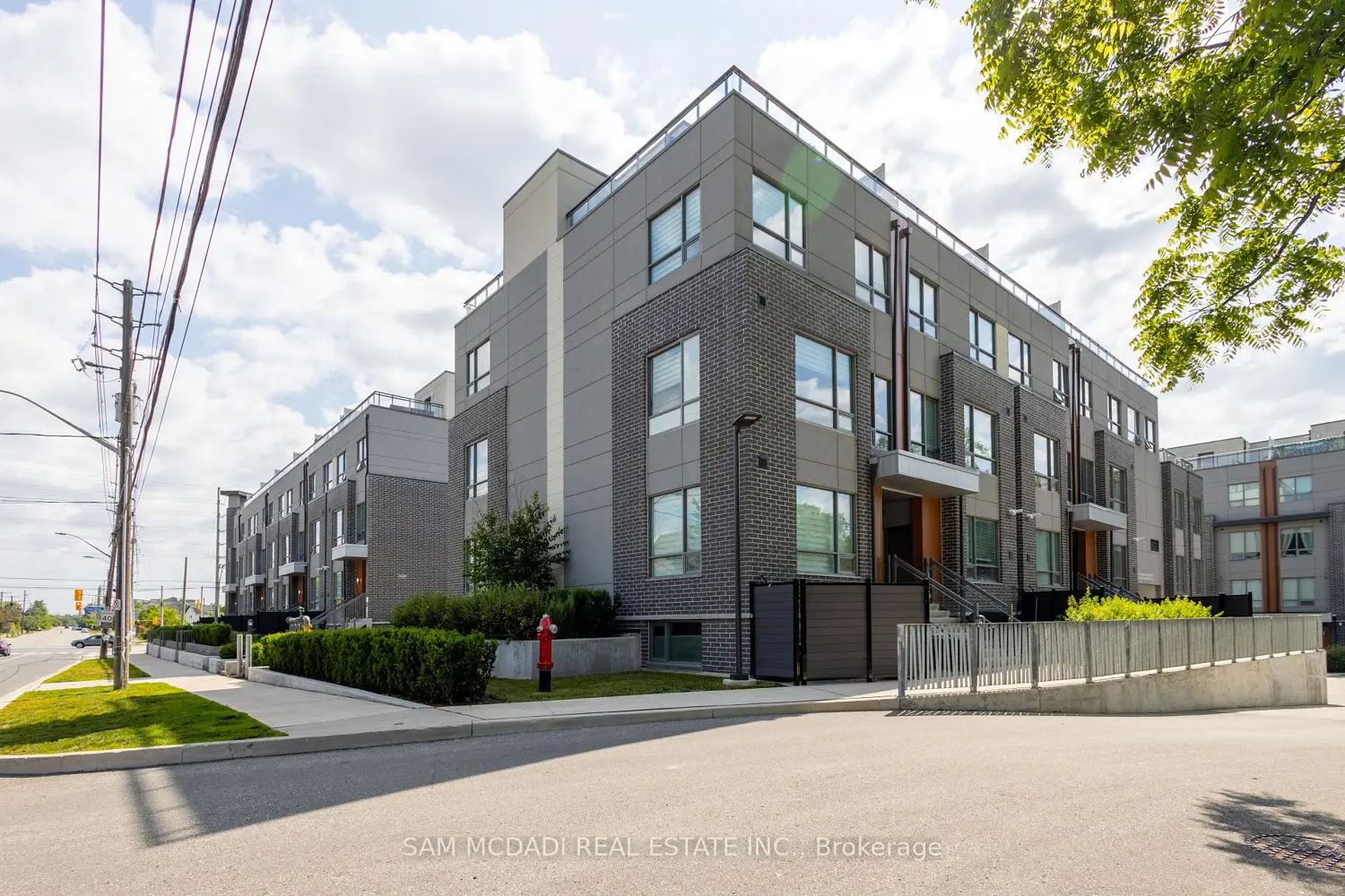 Additional image 3 of 670 Atwater Avenue 1