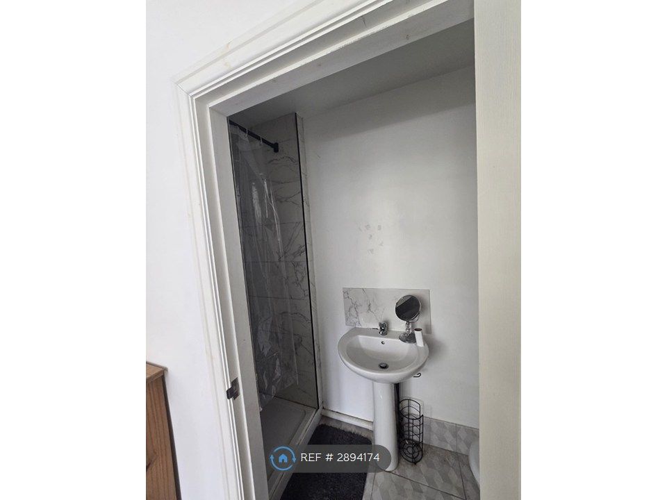 Additional image 7 of 3 bed maisonette to rentRoumania Drive, Llandudno LL30