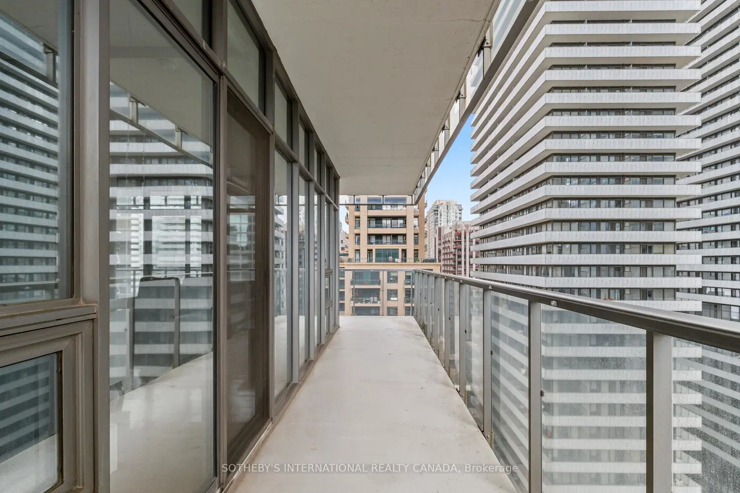 Additional image 8 of 33 Charles Street 1611