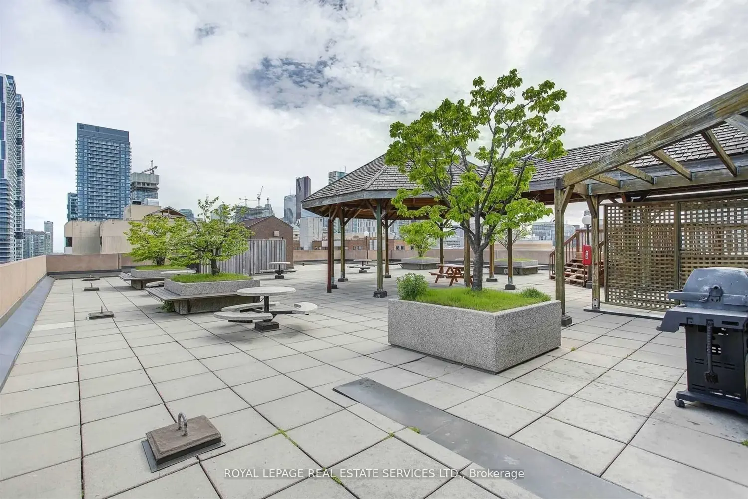 Additional image 19 of 117 Gerrard Street 310