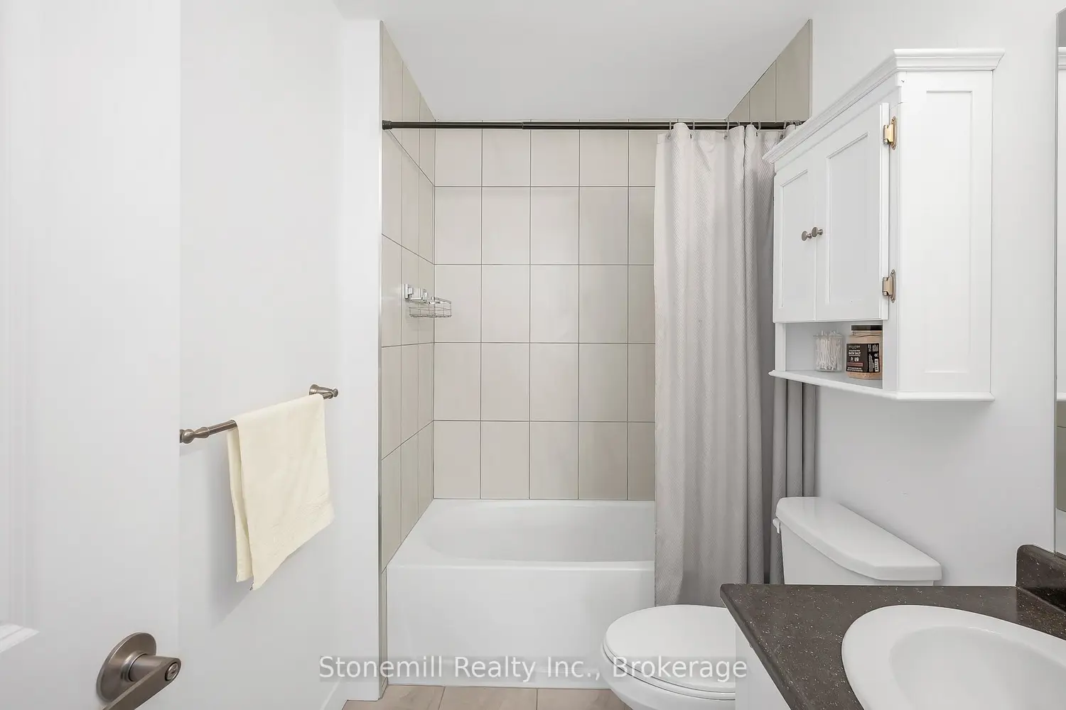 Additional image 17 of 450 Dundas Street 701