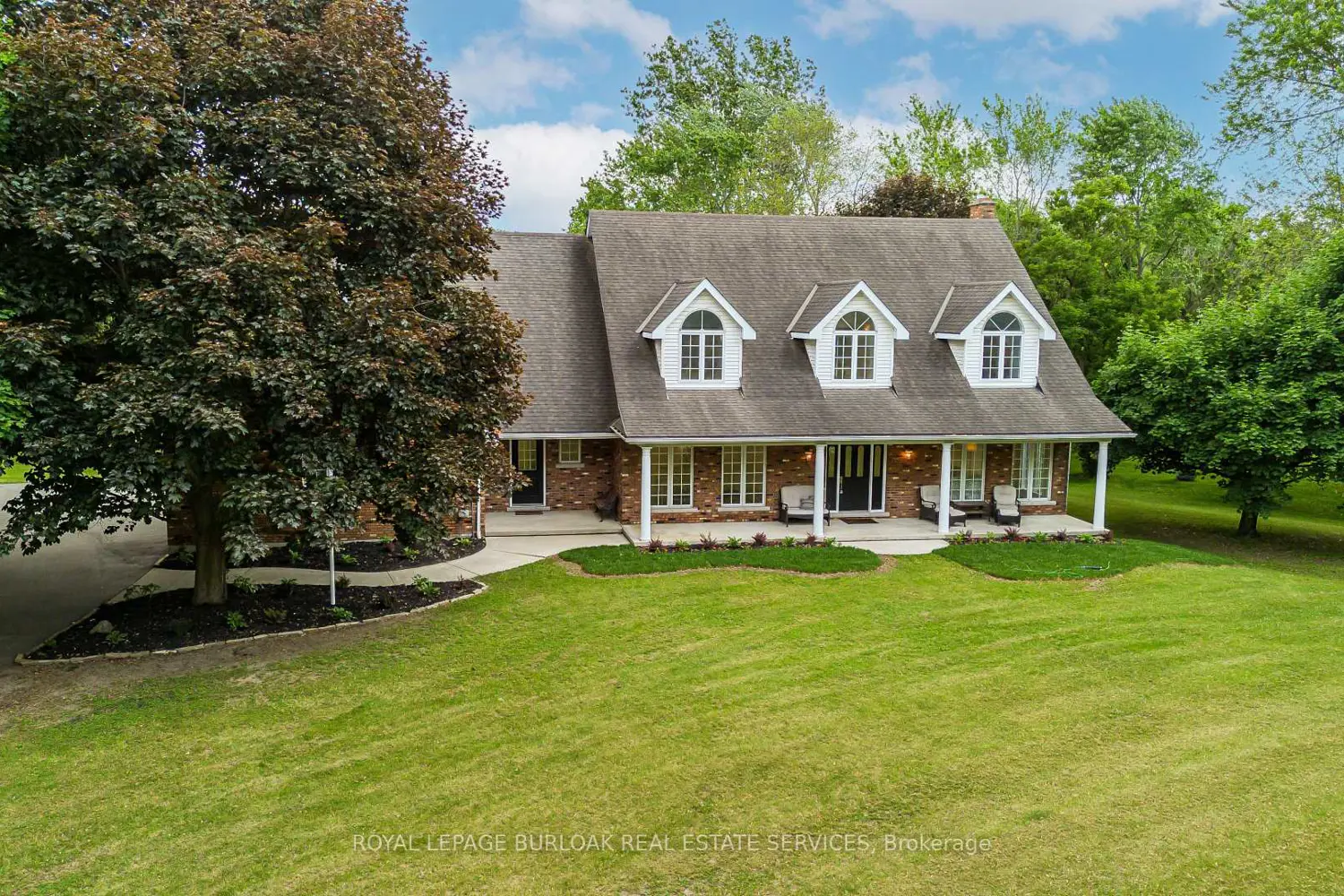 331 Lanark Street photo 2