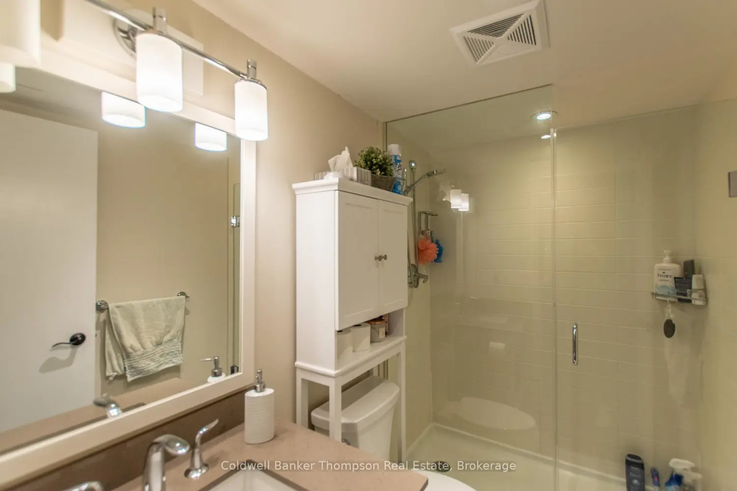Additional image 10 of 1235 Deerhurst Drive 53-201