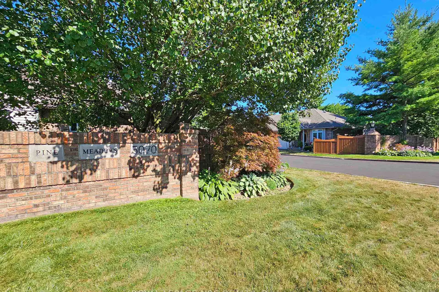 5070 Drummond Road 28