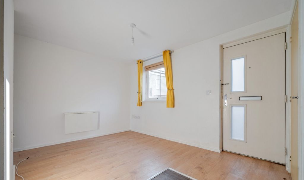 Additional image 5 of 1 bed flat to rentBismuth Drive, Sittingbourne ME10